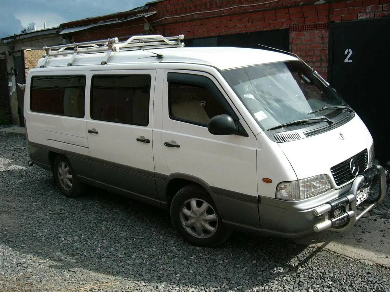 ССАНГЙОНГ Истана 2002. Mercedes SSANGYONG Istana. Санг Йонг Истана 2002. SSANGYONG Istana Camper.