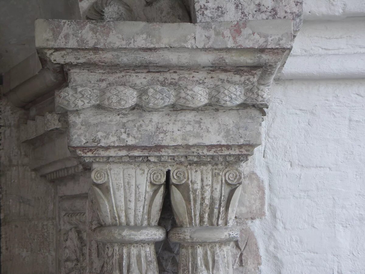 коринфский ордер древней греции. архитектурный элемент 5 букв. розетта в архитектуре. дорический ионический и коринфский ордера. полукруглые окна в архитектуре.