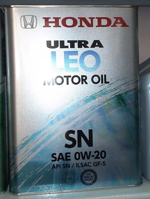 Масло honda leo. Honda Leo 0w20. Моторное масло Honda Ultra Leo 0w20 SN 4 Л. Масло Honda Ultra Leo 0w20. Honda 0w20 SN.