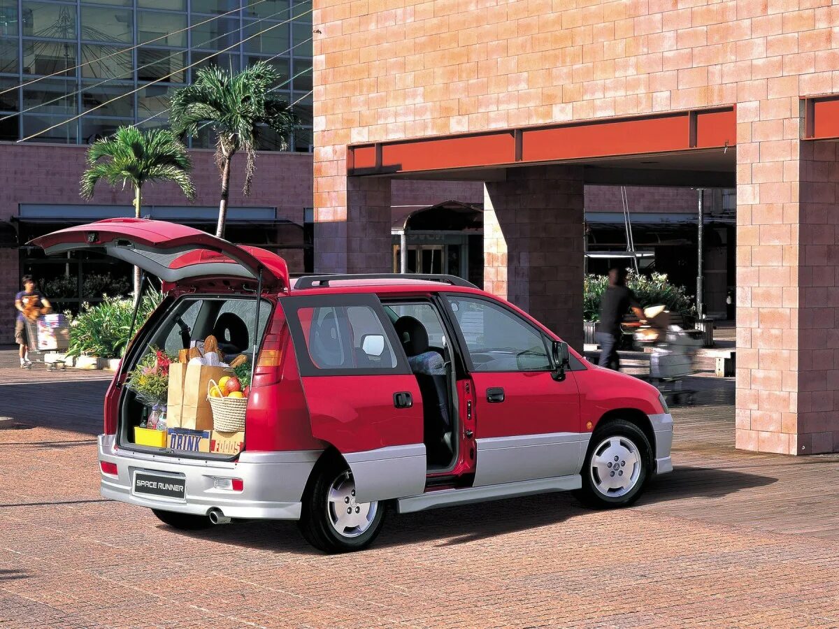 Спейс руннер. Митсубиси спейс раннер. mitsubishi space runner 1997. mitsubishi space runner 1999. митсубиси space runner.