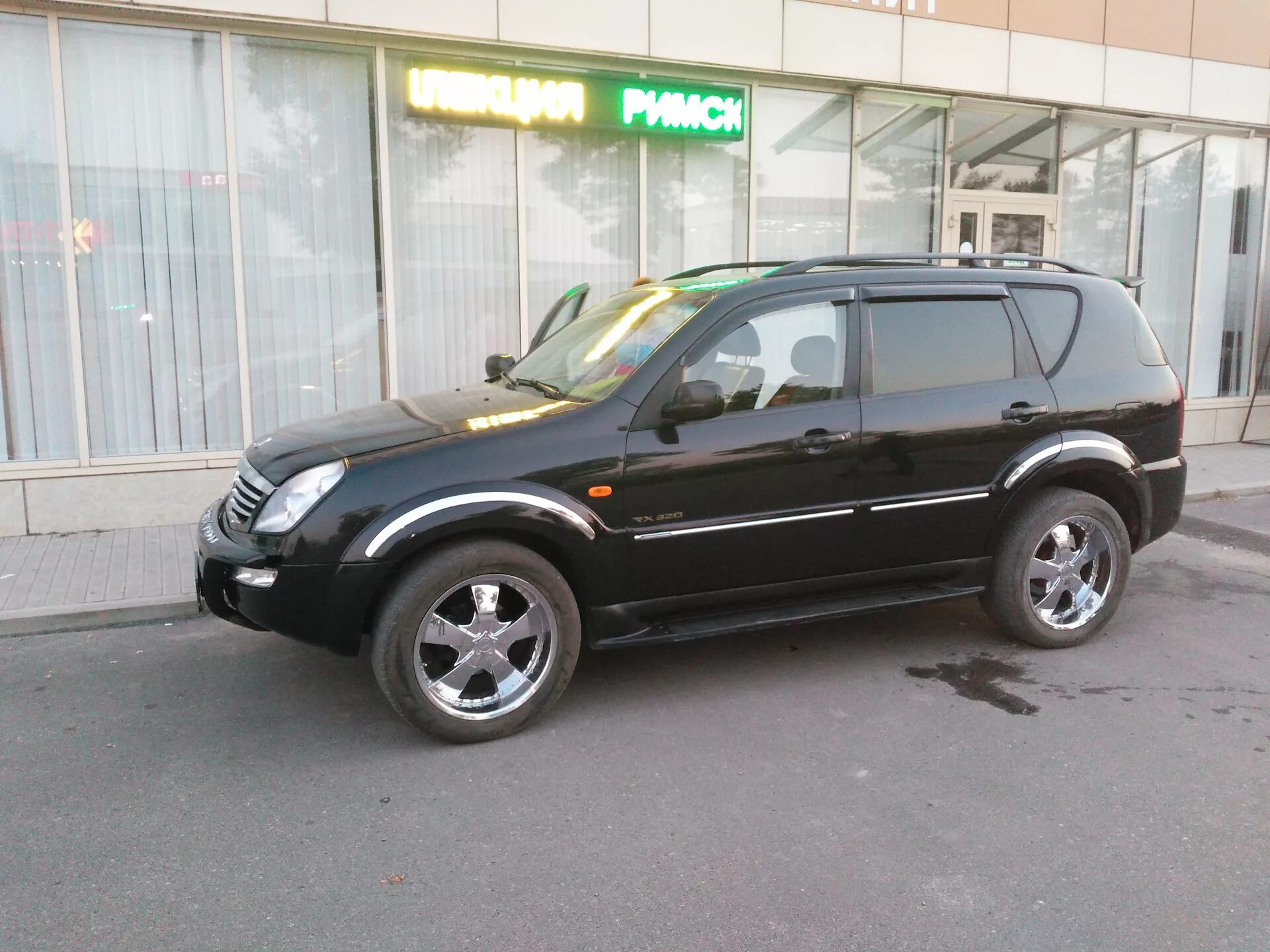 Ssangyong rexton 1. Ssangyong rexton 3.2 2001. rexton 2 на r20. стайлинг рекстон 2.