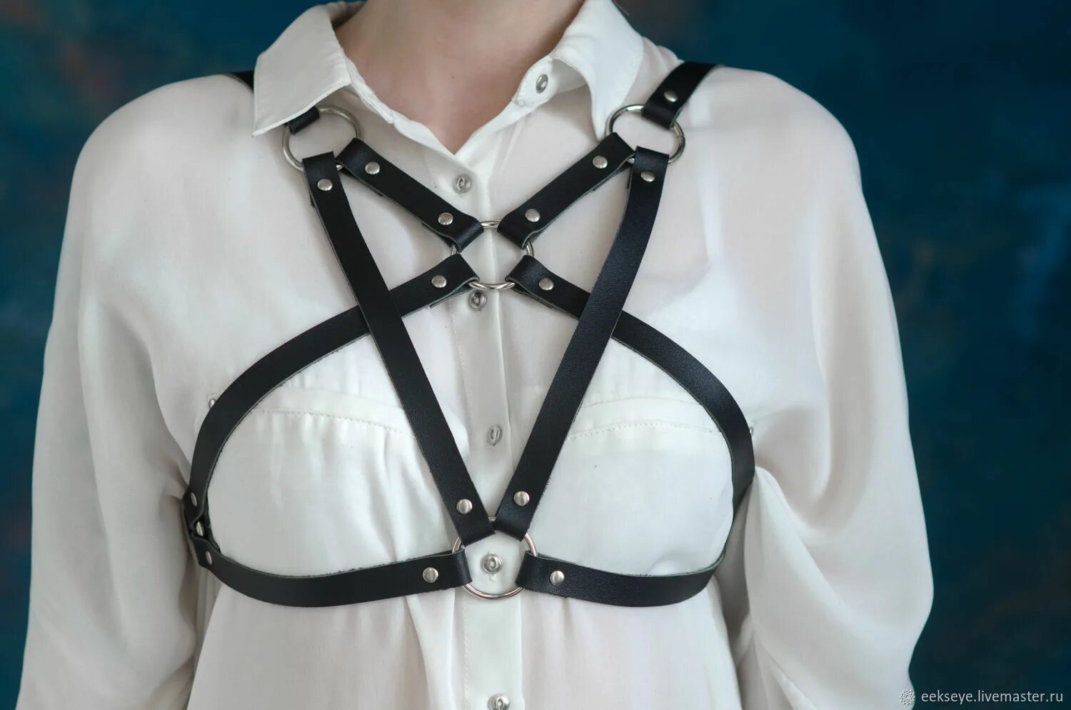 Портупея звезда. Портупея женская на грудь. Кожаная портупея. Портупея toyfa 470501. Портупея звезда.