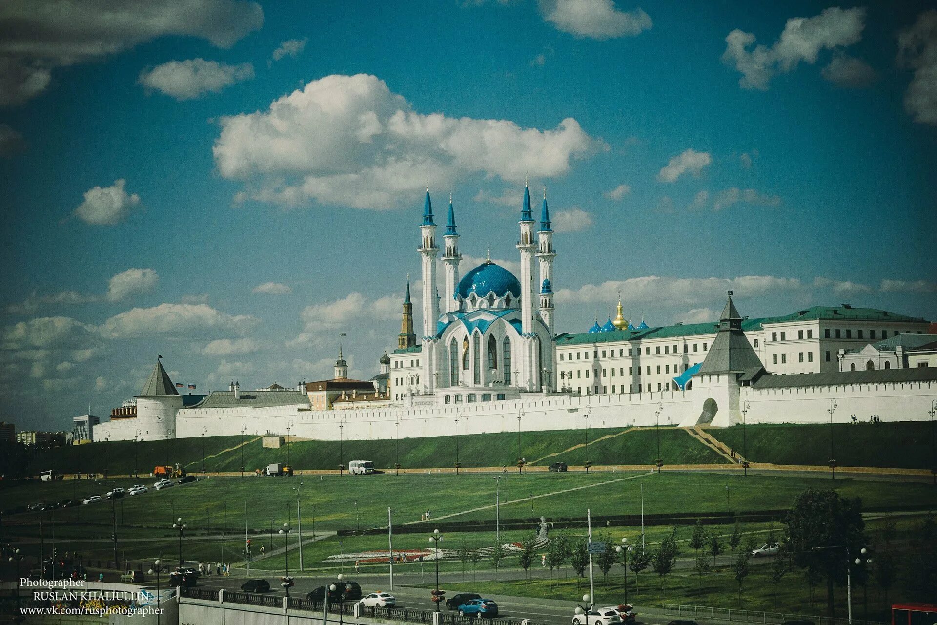 Казанский кремль факты. Кул-Шариф Казанский Кремль. Мечеть кул Шариф в Казани. Мечети Казани в Казанском Кремле. Кул-Шариф Казанский Кремль внутри.