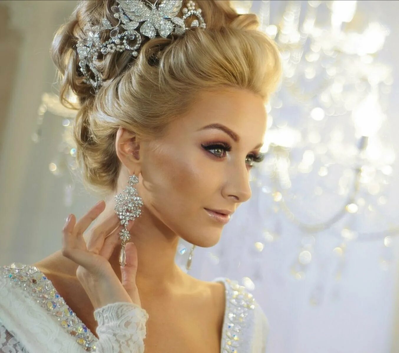 свадебные прически невесты фото. свадебные прически. свадебные прически. свадебные прически невесты фото. свадебная прическа для невесты.