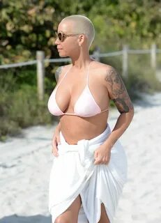 Amber Rose in Bikini at the Beach in Miami - LACELEBS.CO