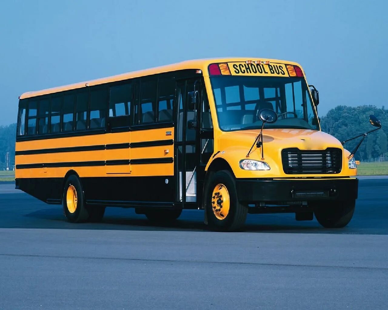 Машины автобусы грузовики. Thomas saf-t-Liner c2 School Bus. Thomas saf-t-Liner c2 School Bus салон. Freightliner 2023.