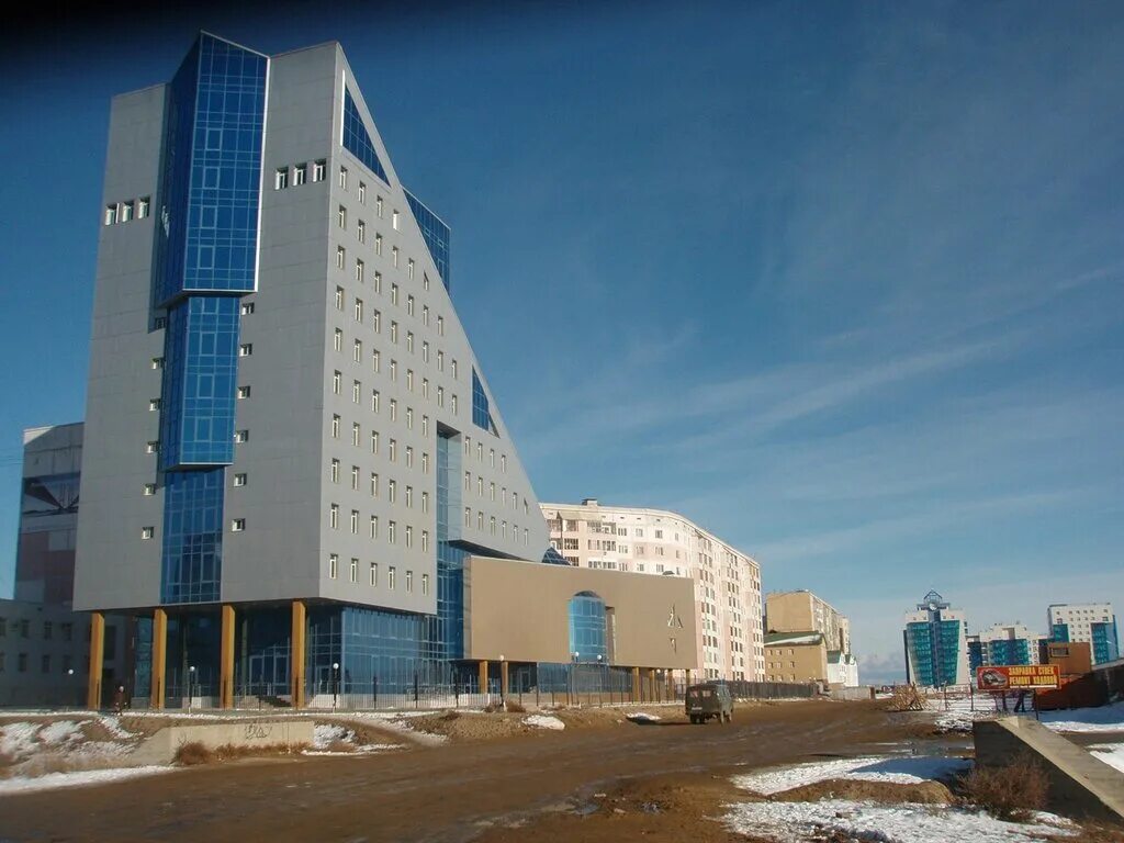 дом арчы центр духовной культуры якутск. традиционное жилище якутов. Dom yakutia. строительство коттеджей. дом на сваях якутск.