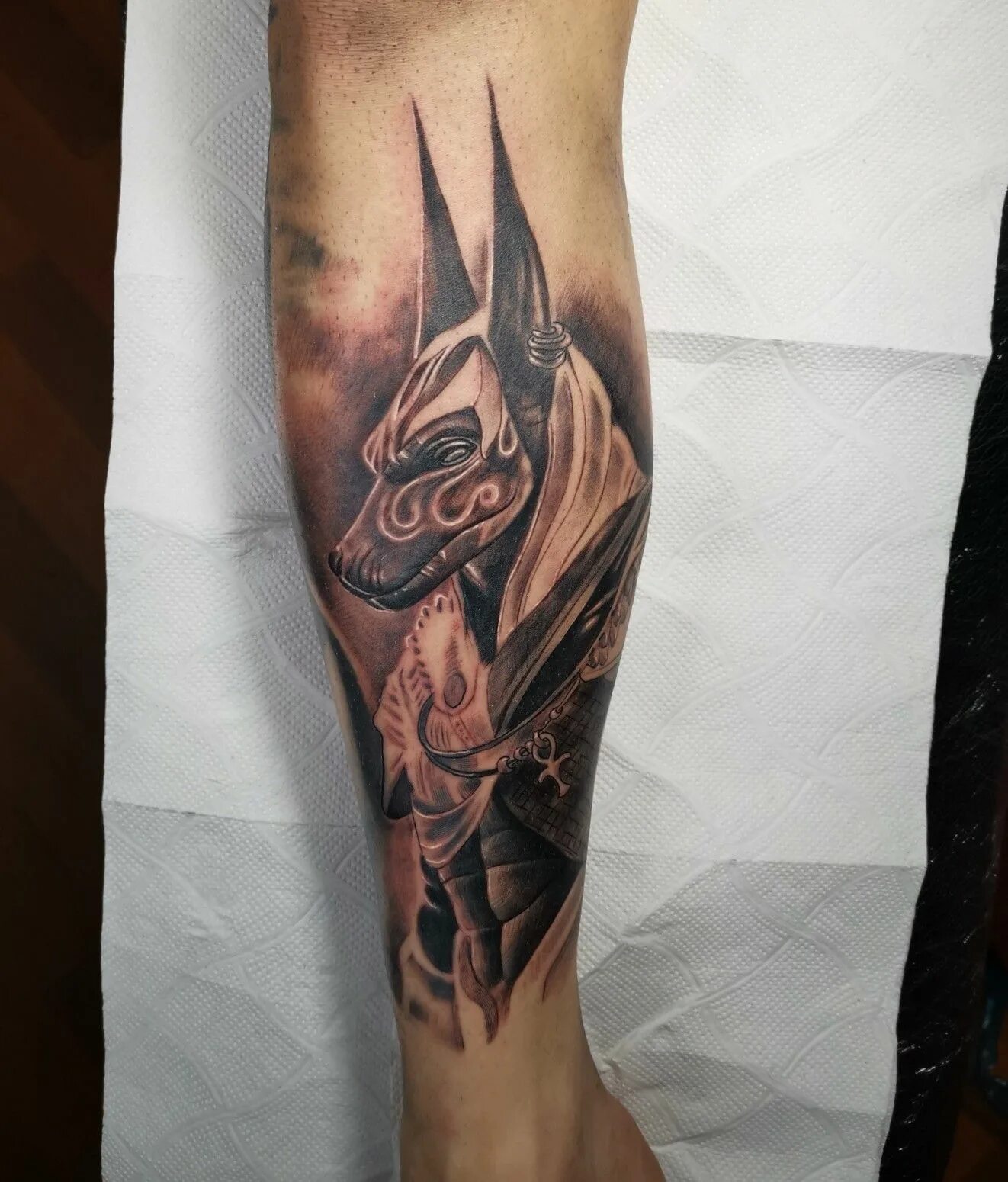 анубис тату. анубис бог тату. анубис тату. анубис тату. татуировка анубиса на руке.