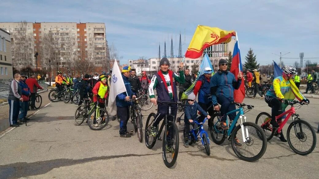 Велопробег Чебоксары. Велосипедисты Чувашии. Велопробег в Новочебоксарске. Велопарад в Чебоксарах. 30 апреля чебоксары