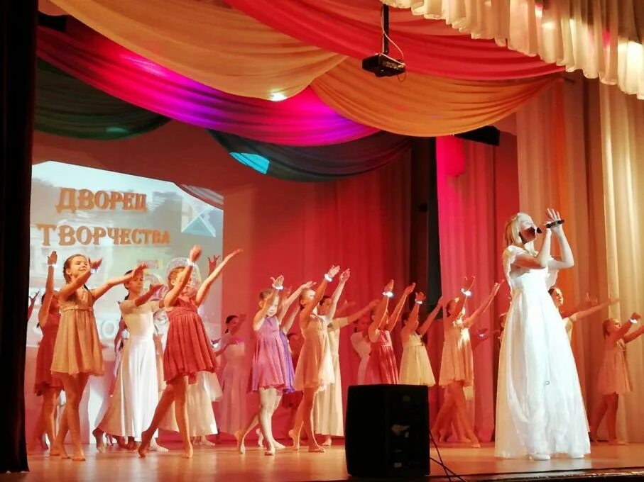 заречный пензенская область 1990 год. дворец пионеров волжский. волонтерство пенза дом молодежи. дтдм заречный пензенской. дворец пионеров заречный пензенская область.