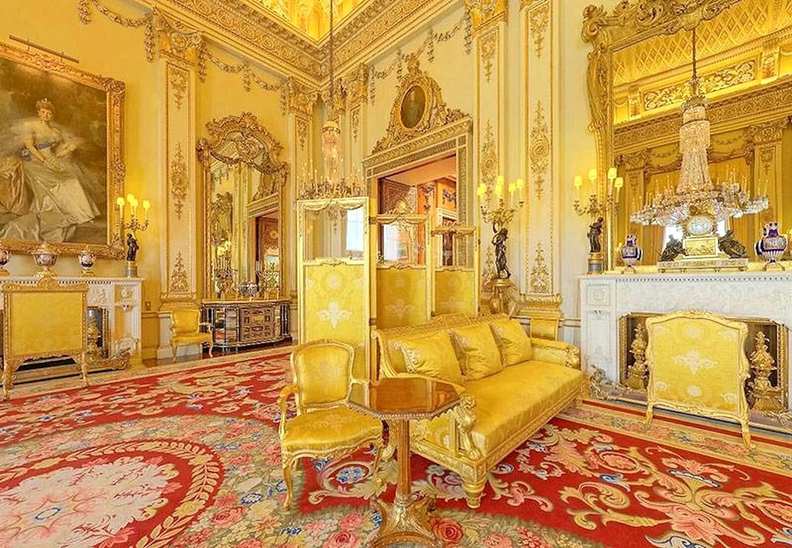 Букингемский дворец в Лондоне. Букингемский дворец интерьеры. Белая гостиная Букингемского дворца. Букингемский дворец внутри.