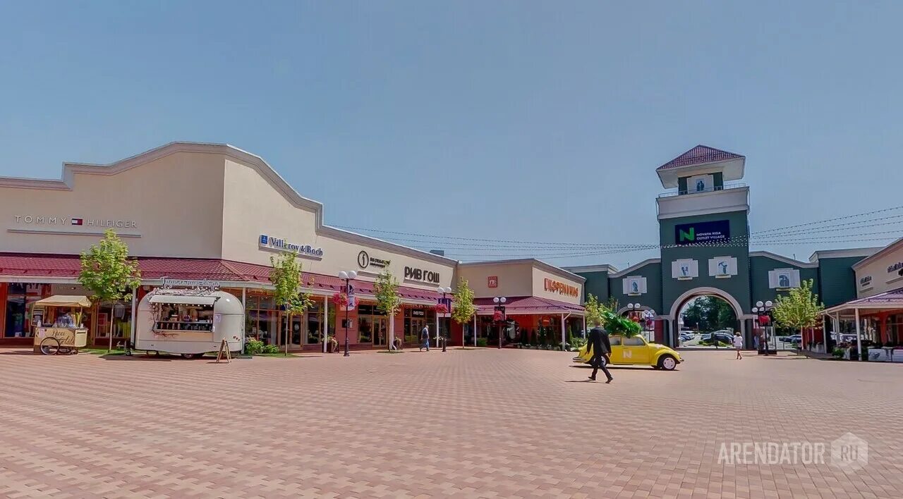 Outlet покровское village. Новая Рига аутлет Вилладж. Аутлет новая Рига песочница. Новая Рига аутлет Виладж аттракционы. Ash новая Рига аутлет.