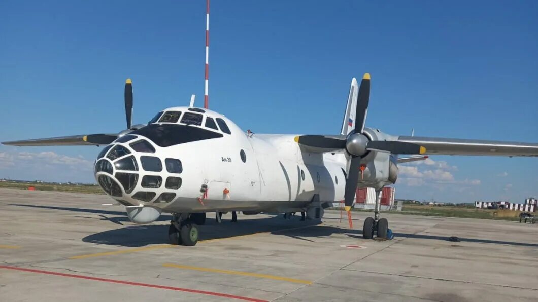 Экипаж ан 30. Ан-30 оленек. Ан-30 самолёт. Ан-30 самолёт. Ан-30 открытое небо.