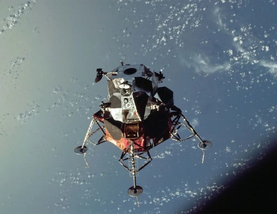 Аполлон 9. Лунный модуль Аполлон 13. Миссия Аполлон 11. Аполлон 1969 Аполлон 11. Пилотируемый полет на луну
