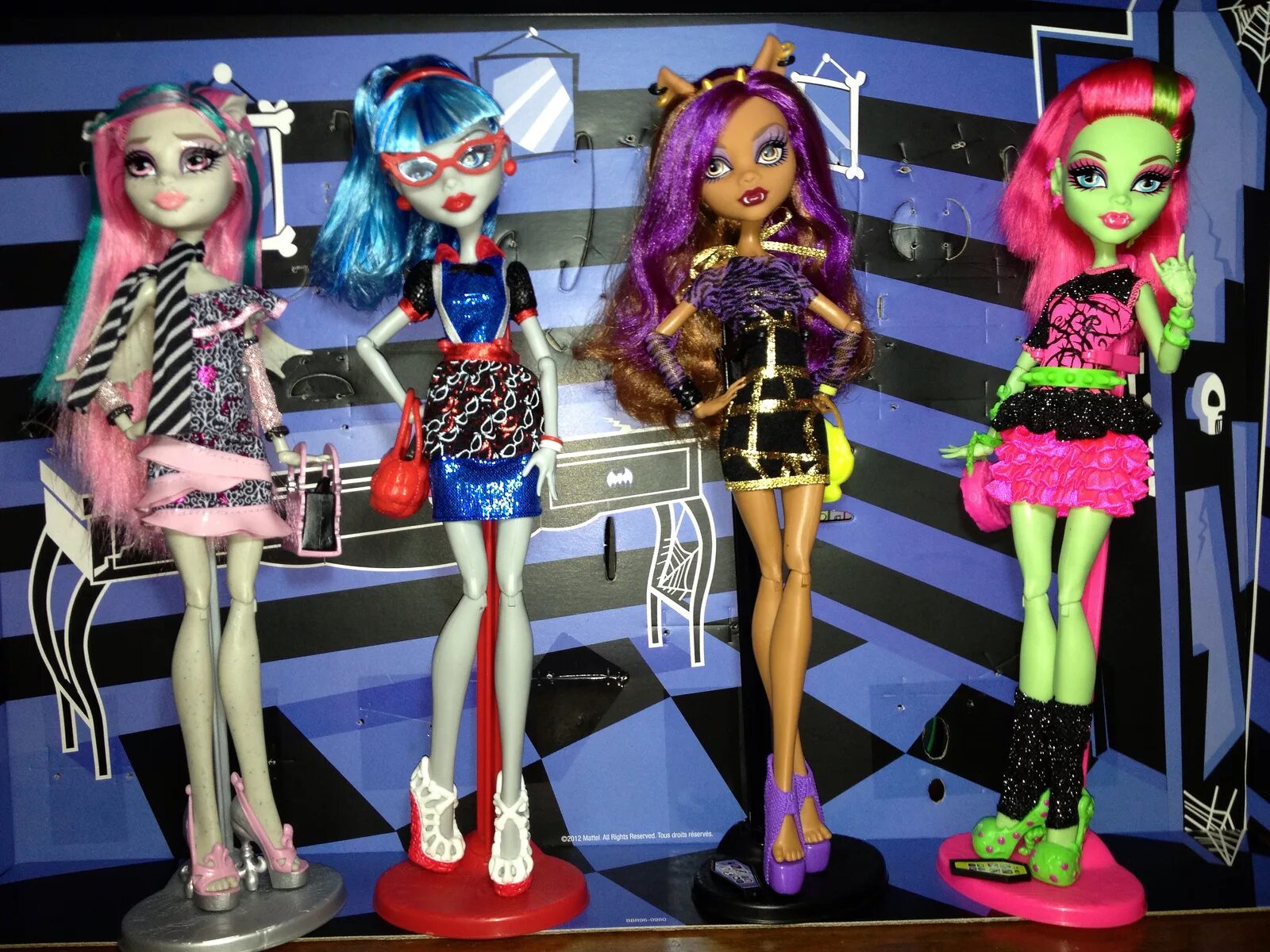 Венера гулс найт аут монстер хай. Рошель гулс найт аут. Клодин ночь монстров. Монстер хай ночь монстров. Кукла монстер хай клодин вульф ночь монстров.