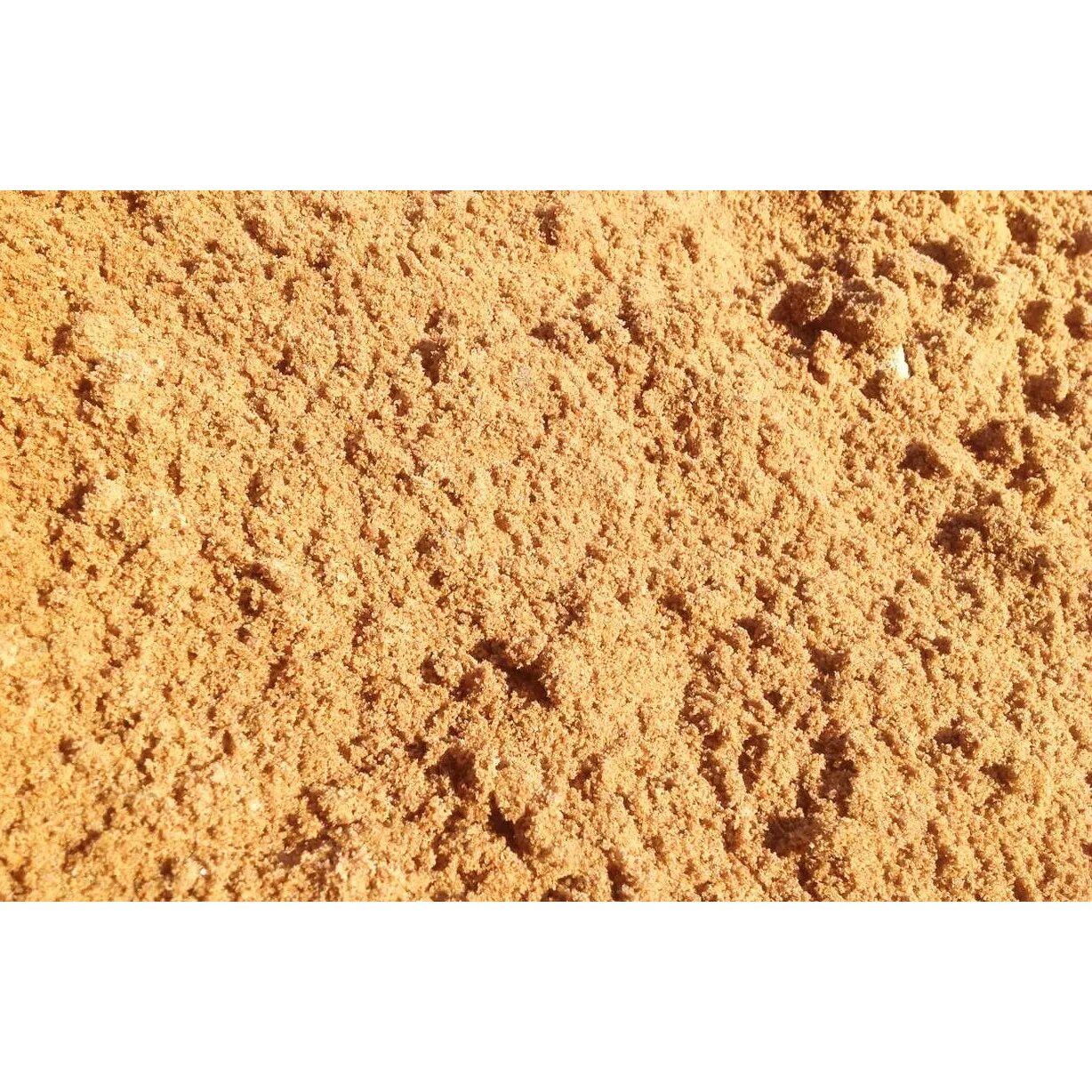 Доставка карьерного песка спб. Песок Речной 20-23кг. Песок строительный l 2-2.5 г8736. Горный песок. Песок желтый строительный.