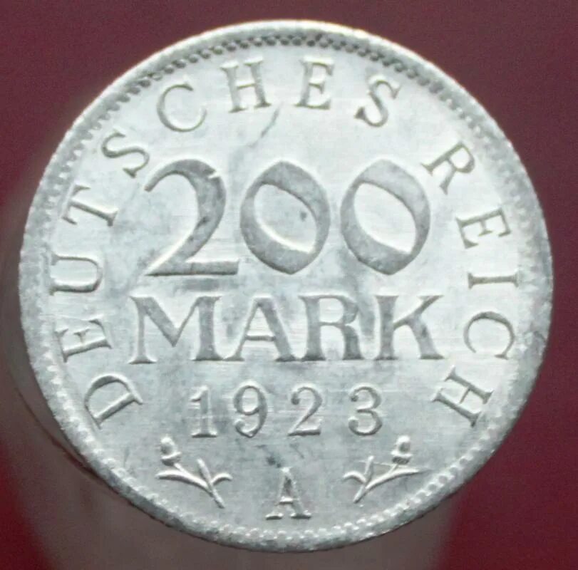 Марка 200. 200 марок 1923. 200 немецких марок. Словакия 1 крона 1944. Марка 200.