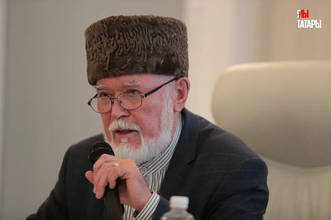 Сайт tatar. Писатель Батулла. Рабит Батулла портрет. Рабит Батулла российский общественный деятель.