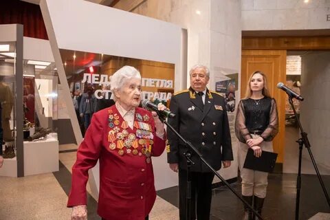 Открытие выставки в парке победы