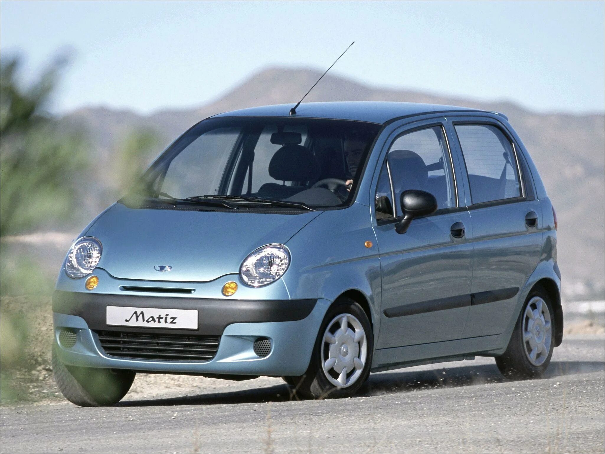 Маленькая дешевая машина. Daewoo Matiz m150. Daewoo Matiz 2018. Daewoo Matiz 2000 года. Daewoo Matiz 150.