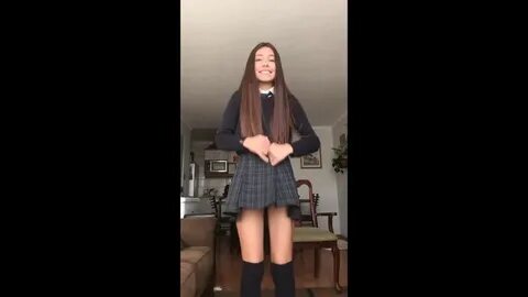 Под юбкой перископ