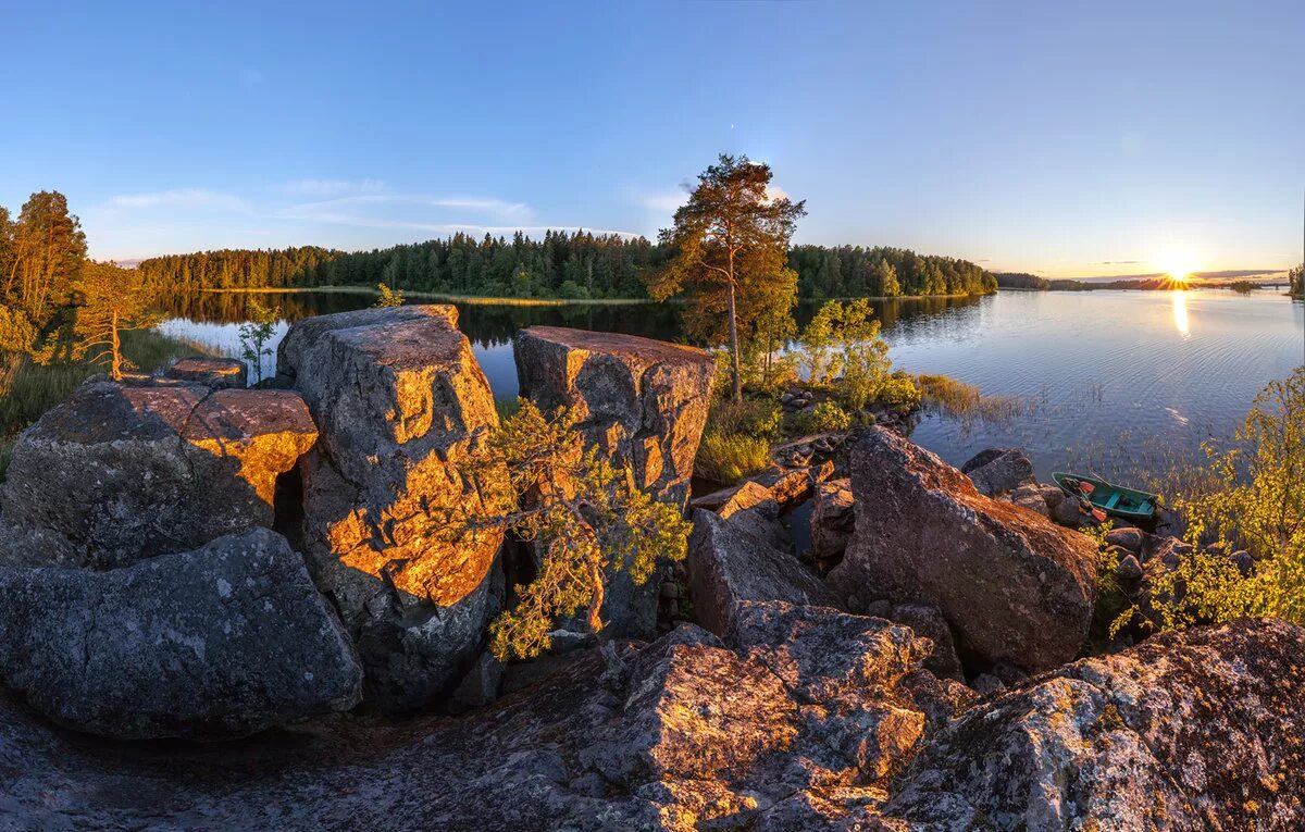 Карелия озеро Вуокса. Озеро Вуокса камень монах. Озеро Вуокса Ленинградская. Вуокса Приозерск.