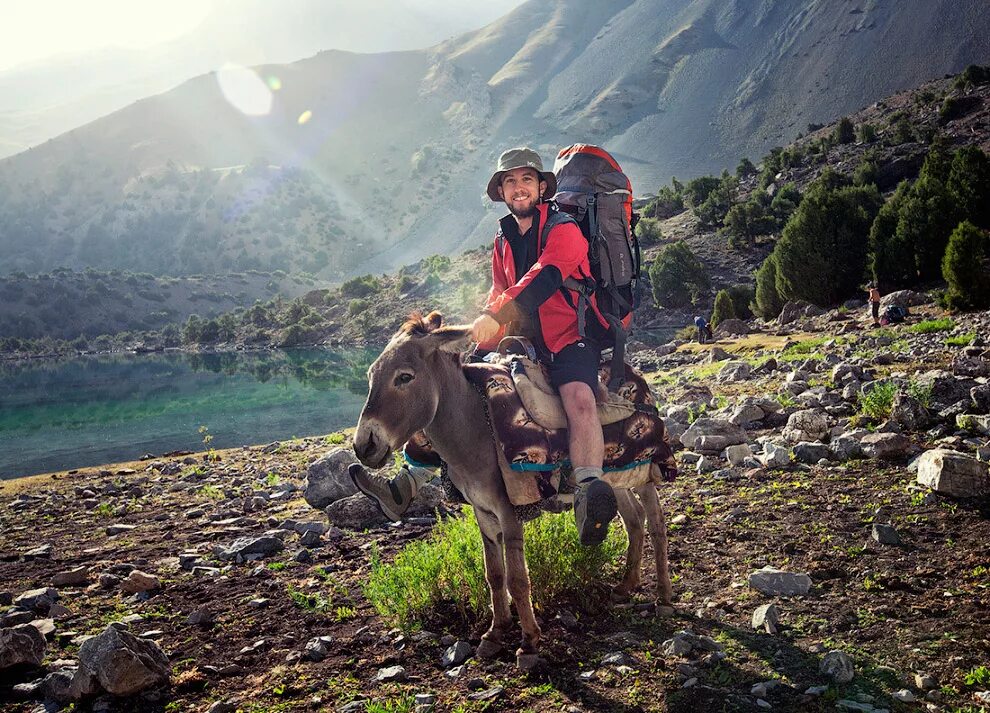 Вовчики и юрчики таджикистан. Фанские горы поход. Фанские горы Таджикистан. Фанские горы-туристы. Таджикистан горы поход.