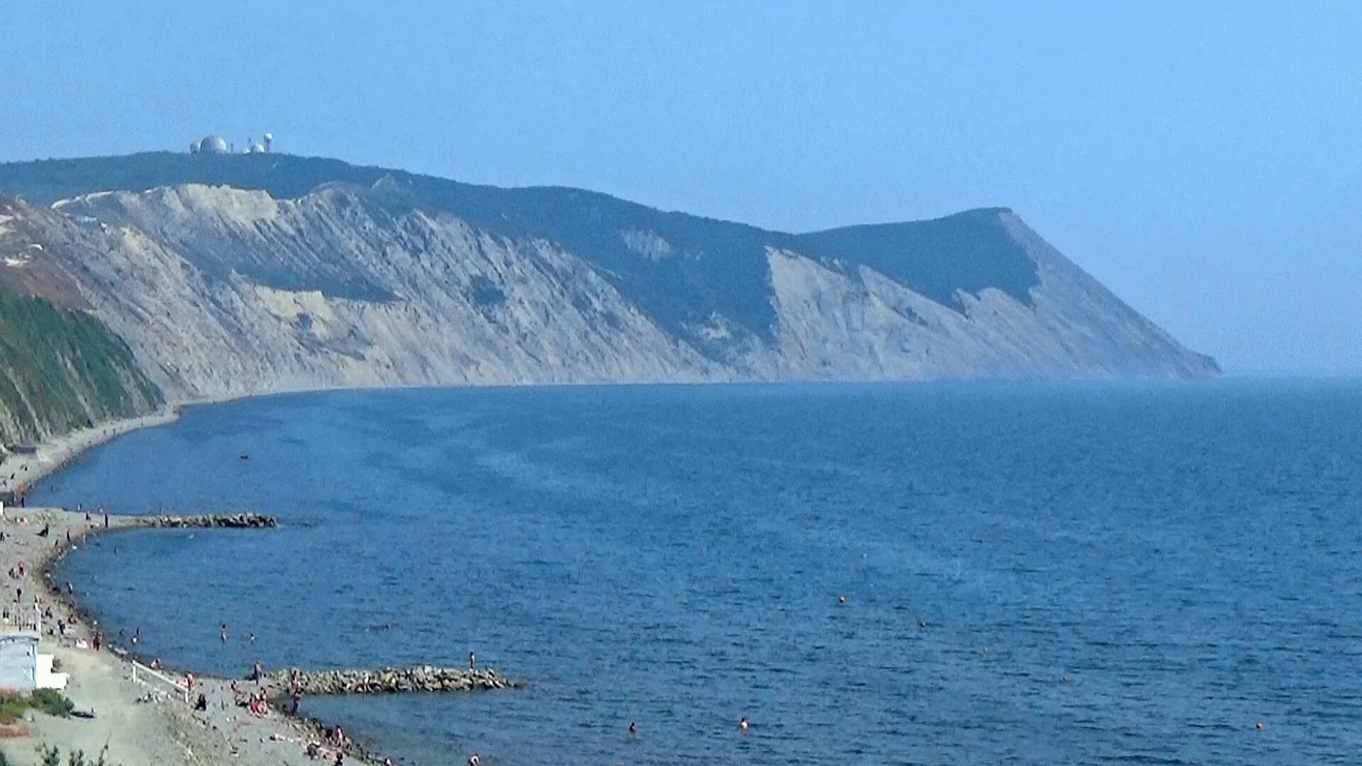 Пляж высокий берег Анапа. Анапа гора высокий берег. Море Анапа высокий берег. Высокий берег Анапа набережная 2023. Берег анапы 2