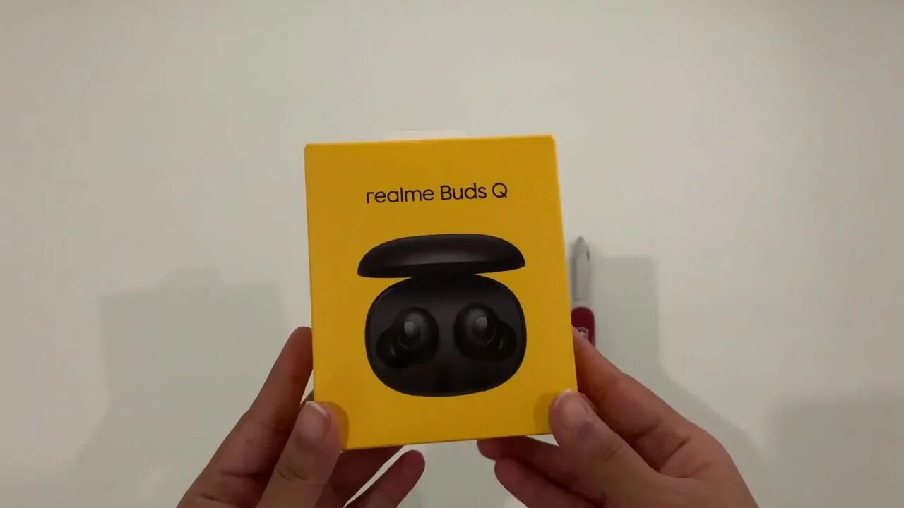 Realme q2s наушники. Realme Buds q3. Realme Buds q коробка. Realme Buds t100 коробка. Realme Buds q Pro.