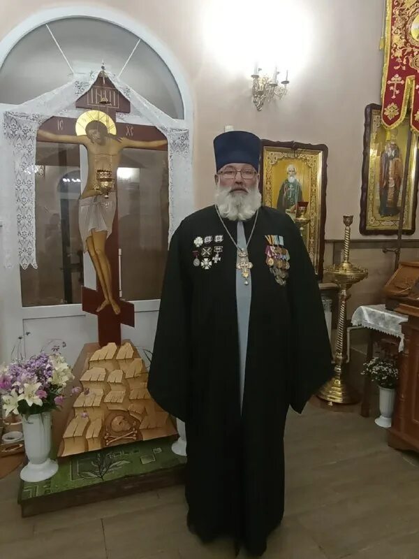 батюшка 30. отец фотий. батюшка 30. духовенство екатеринбургской епархии. арсений гущин священнослужитель екатеринбургской.