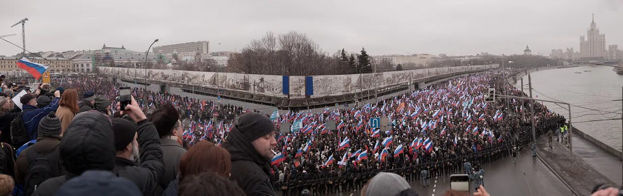 Марш памяти Немцова. Немцов на оранжевой революции. Памяти Немцова Екатеринбург 2023. Митинг убили