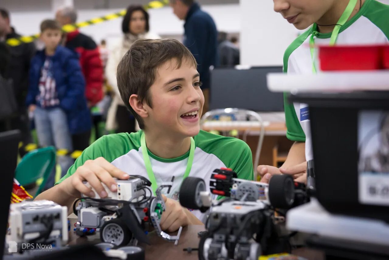 Робототехника соревнования. Робофест вднх. Робототехника иваново. Соревнования по робототехнике. Робототехника иваново.