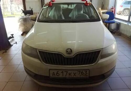 Стекло skoda octavia. Сколько стоит лобовое стекло на Шкода Октавия 2011 года.