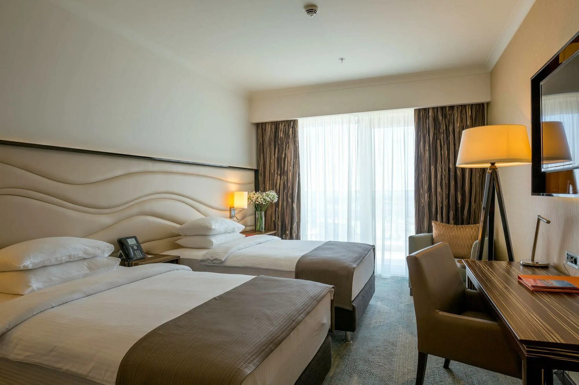 Имеретинский апарт квартал морской. Гостиничный комплекс имеретинский сочи. Имеретинский адлер морской квартал. Сочи адлер имеретинская. Апарт-отель имеретинский адлер.