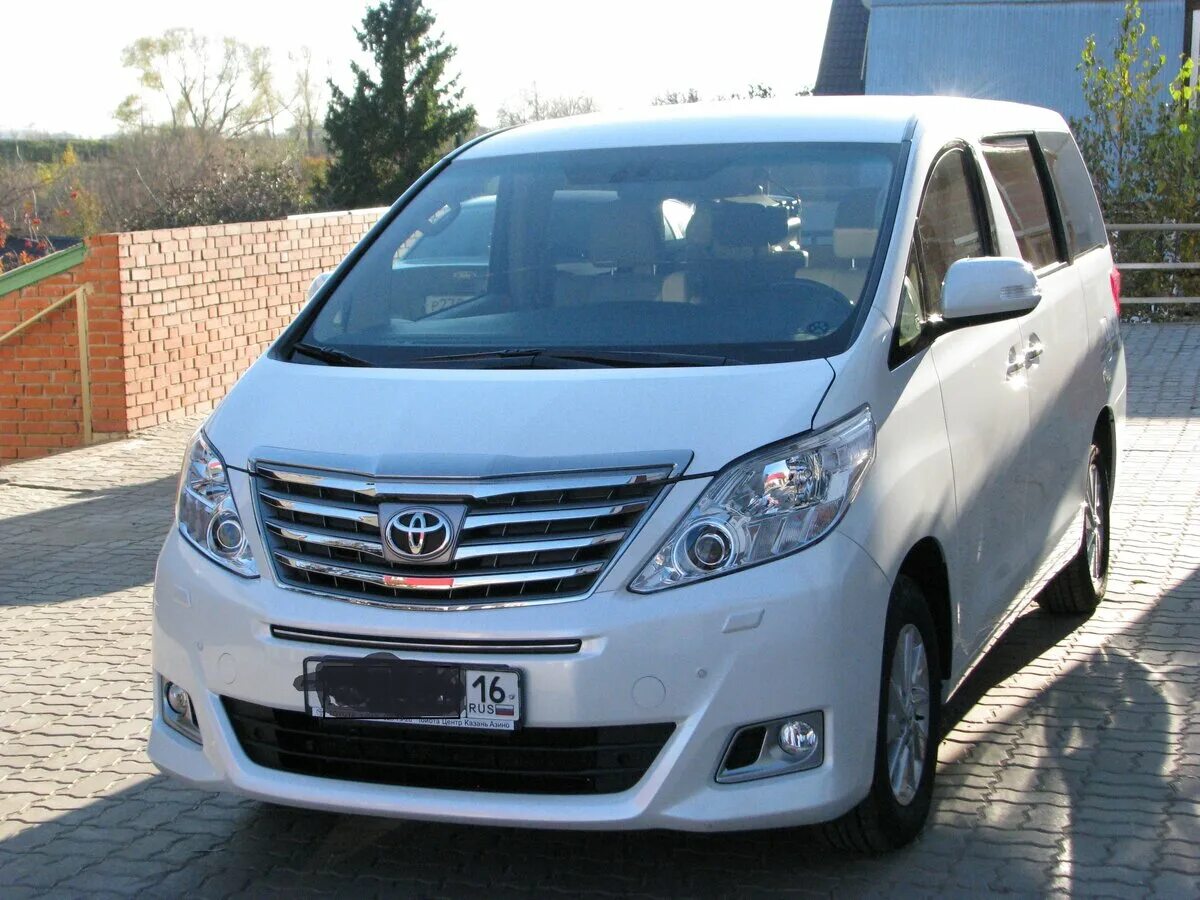 Toyota sienna 2014. Toyota sienna 7 мест. Тойота сиенна 2012. Тойота 6 мест. Toyota tarago acr50.