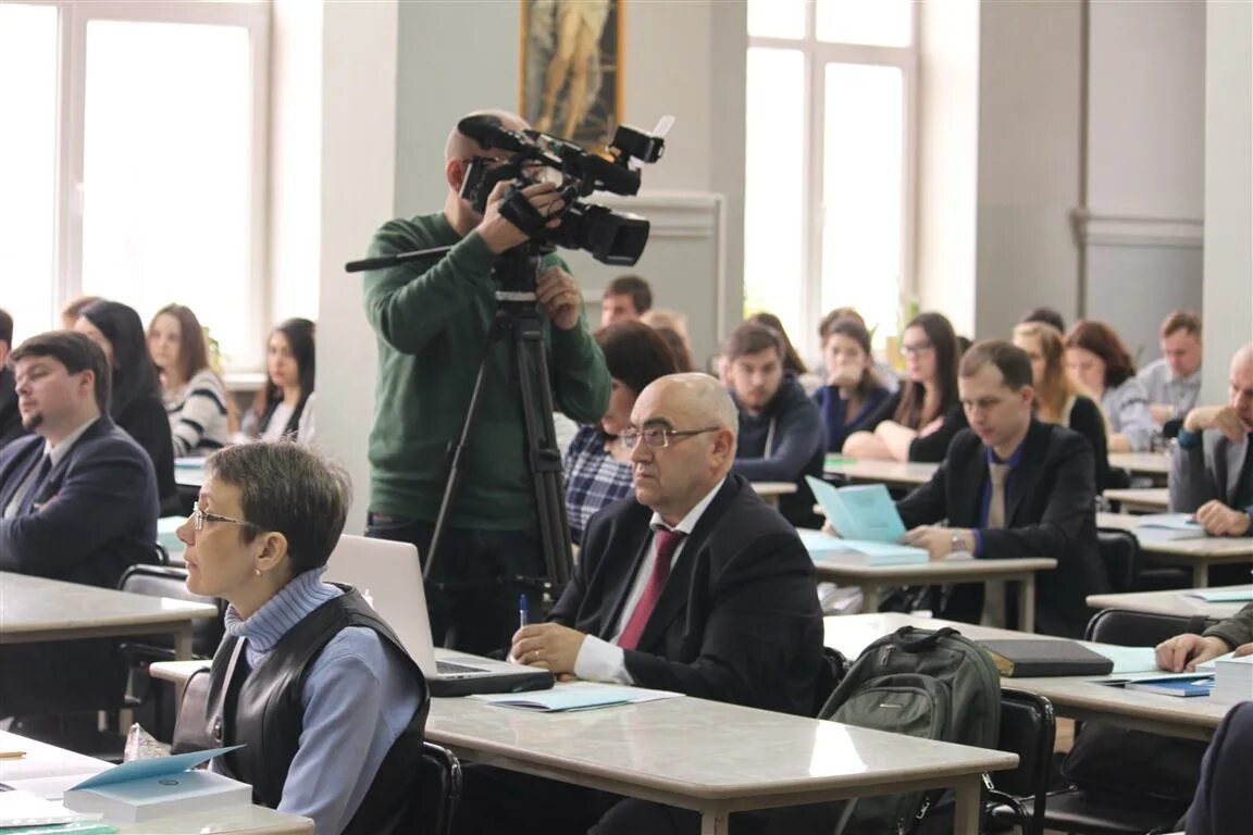 кафедра истории церкви