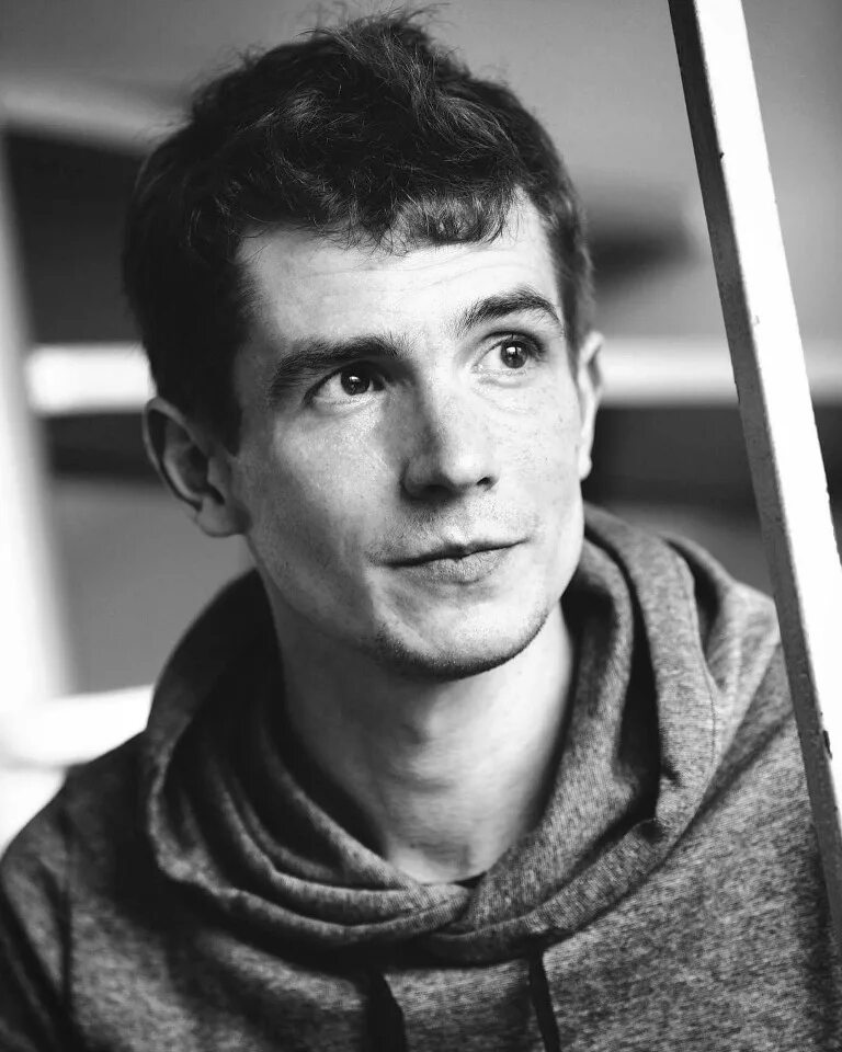 Alexander polyak. Александр поляк. александр поляк актер. alexander polyak лицо. поляки фото.