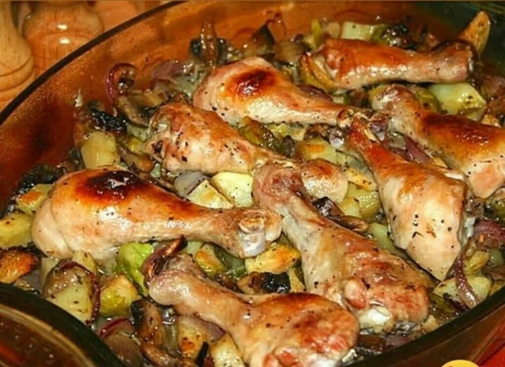 Рецепт голень с грибами. Курица фаршированная грибами. Голень фаршированная куриная. Куриные ножки с картошкой и грибами в духовке. Куриные голени фаршированные грибами.