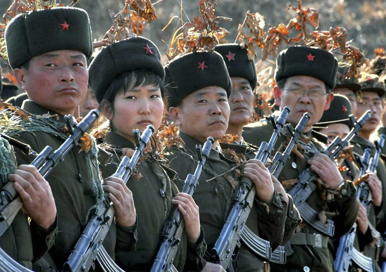Группы северной кореи. Армия Северной Кореи. Армия КНДР армия Северной Кореи. Армия Северной Кореи вооружение. Пехота Северной Кореи.
