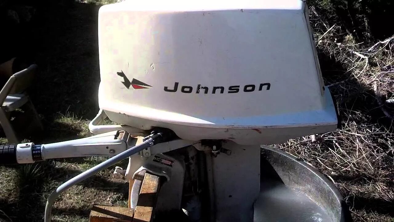 Мотор джонсон купить. Лодочный мотор Johnson 20. Лодочный мотор Джонсон 25. Лодочный мотор Джонсон 100. Лодочный мотор Джонсон 15.