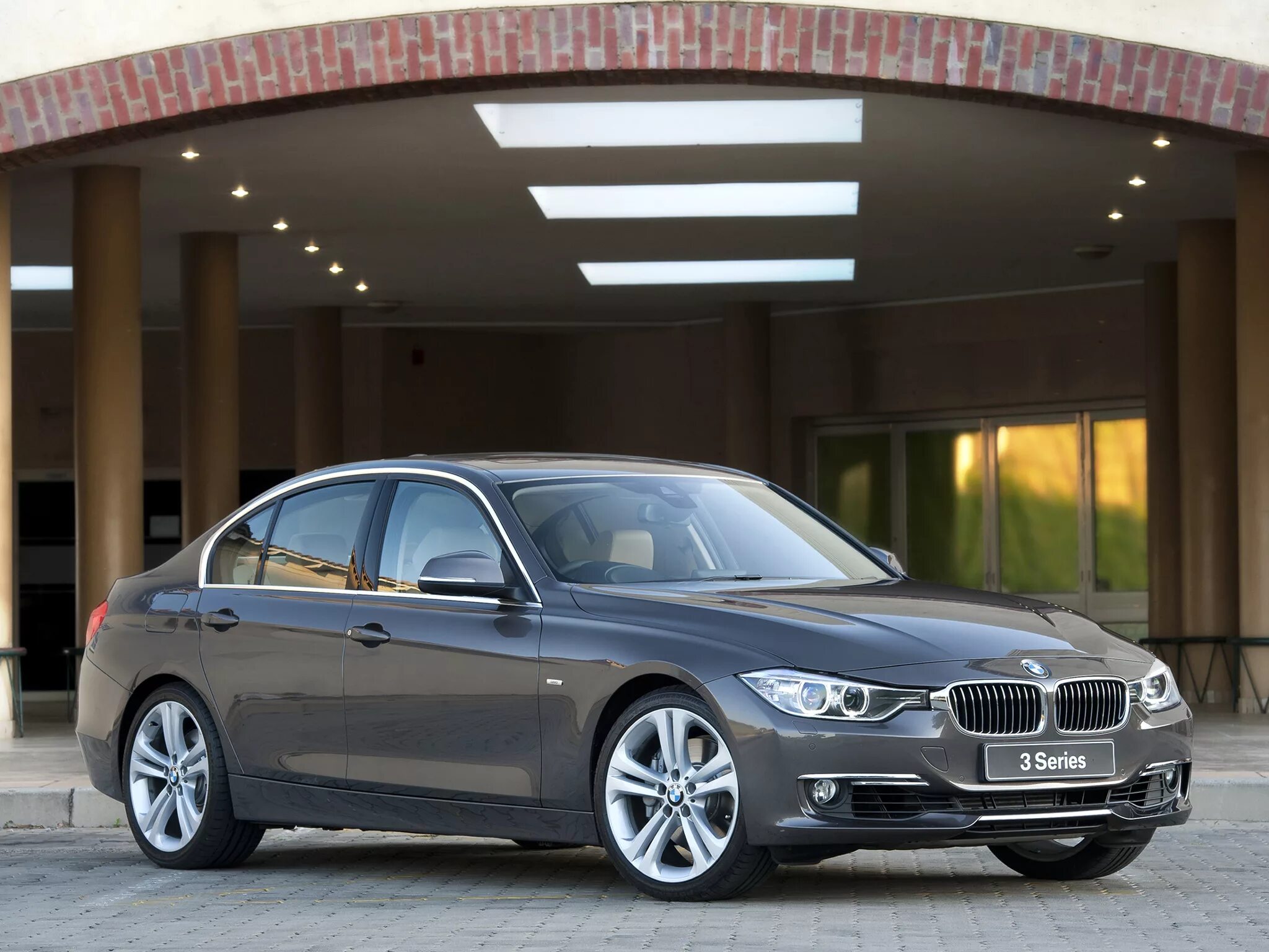 Bmw 5 f30. Bmw 5 f30. Bmw f30 320d. Бмв f30 синяя. Bmw 5 f30.