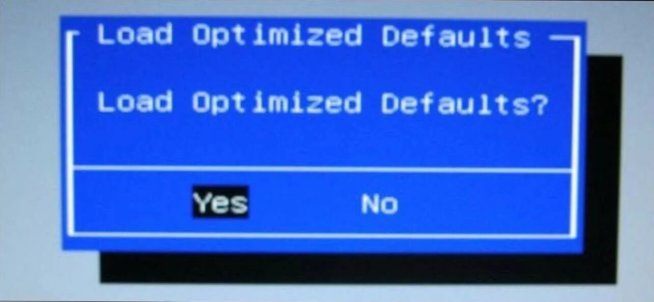 Load optimized. Load optimized defaults. BIOS load optimized defaults. Настройки биоса по умолчанию. 13. Раздел load optimized defaults..