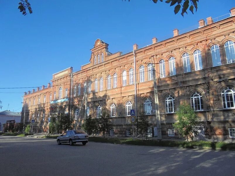 Автозаводский техникум нижний. Ульяновский автомеханический техникум. автомеханический колледж ульяновск. автомех ульяновск. ульяновское ремесленное училище.