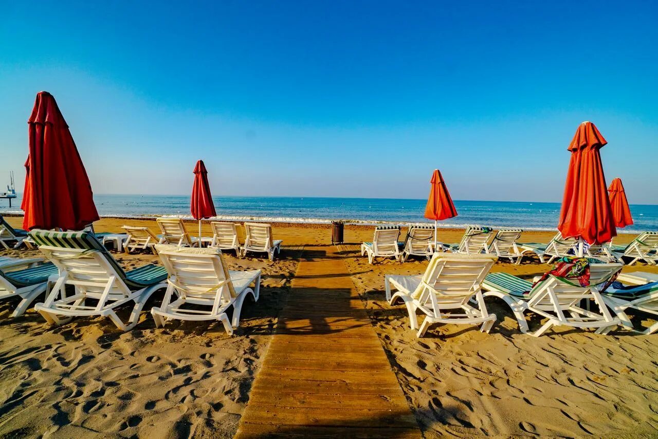 Clover magic seagate belek 5. Трон Сиагейт Белек. Throne Seagate Belek 5 Турция. Throne Beach Белек. Clover Magic Seagate (ex. Throne Seagate) 5* Белек, Турция.