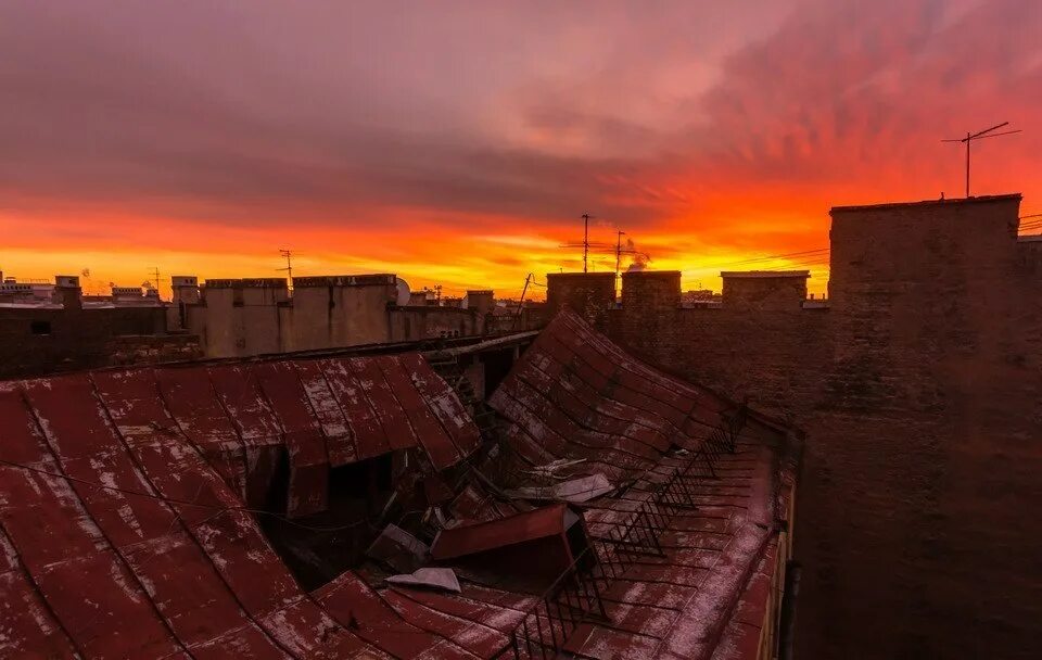 Фото Заброшенного Дома Ночью - Mixyfotos.ru