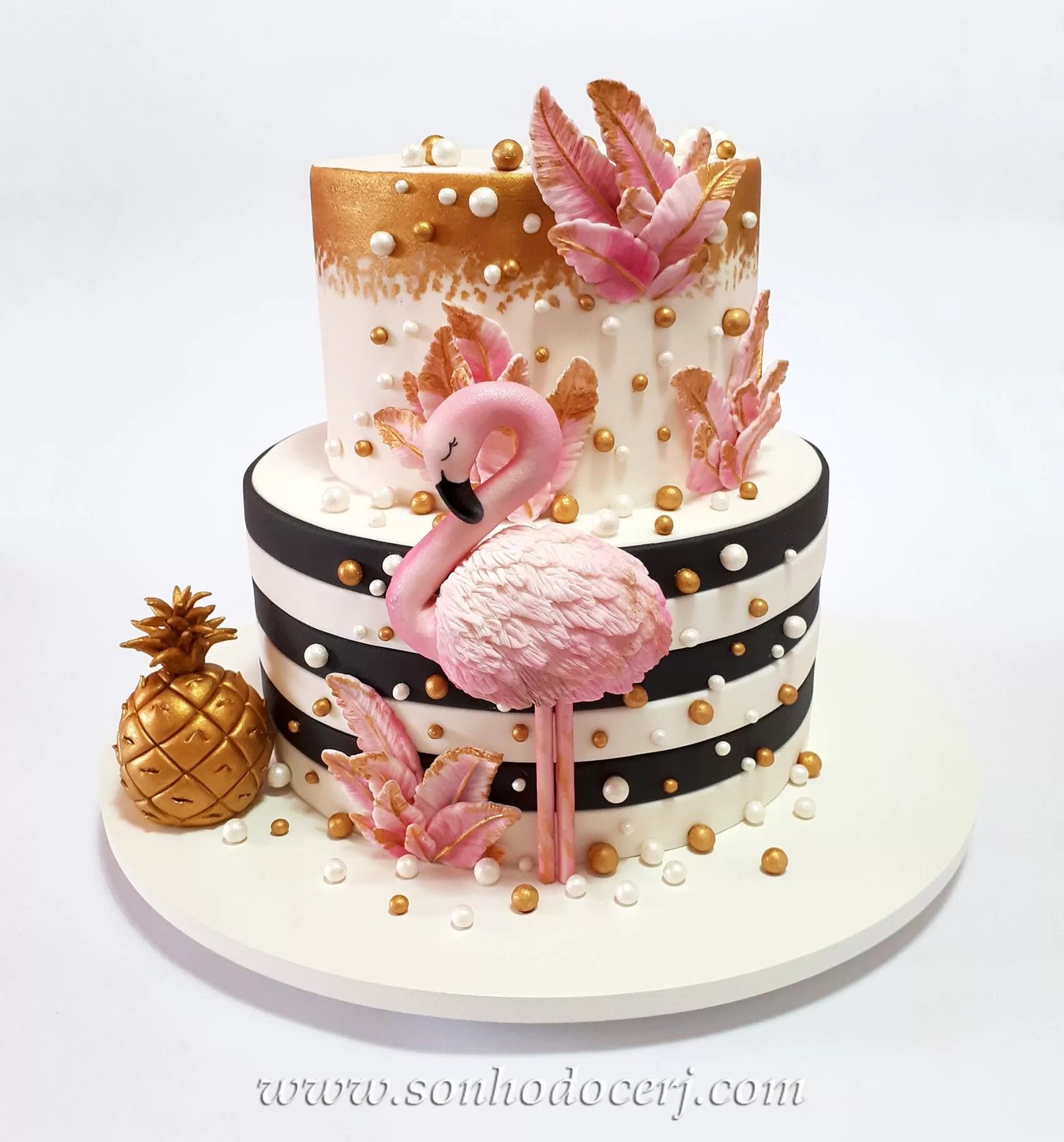 Стильный торт. Торт на день рождения девочке. Торт девочка. Современные торты на день рождения девочке. Стильный торт для девочки.