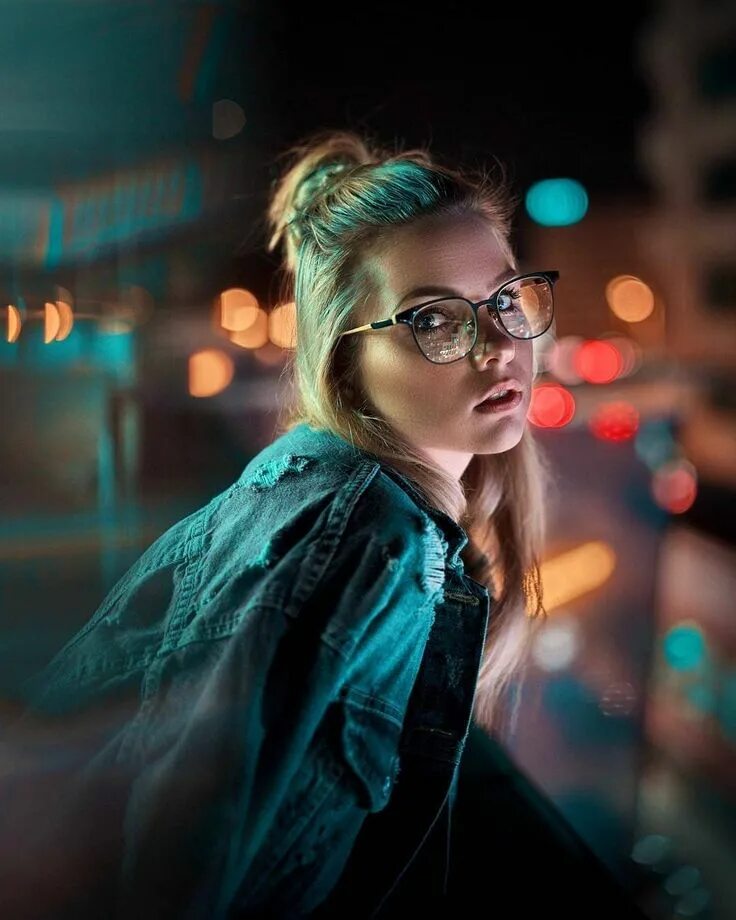 Софи кюн. Виктория вишневецкая модель. Обои юджина. Ночной портрет 2020. Night portrait.