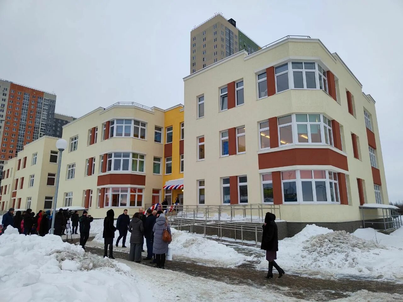 «детский сад № 45 «анкудиновский парк». Анкудиновский парк нижний новгород. Комплекс школа детский сад. Садик в анкудиновском парке. Школа в анкудиновке.