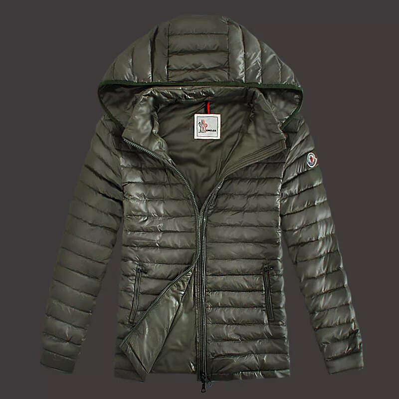 Пуховик монклер дист. Twisted soul ветровка. Реплики монклер. Пуховики монклер оригинал. Liríope moncler.