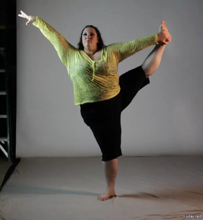 Уитни тор в 180кг. Танец полных людей. Уитни тор толстуха. Уитни вэй торе худая. Уитни уэй тор.